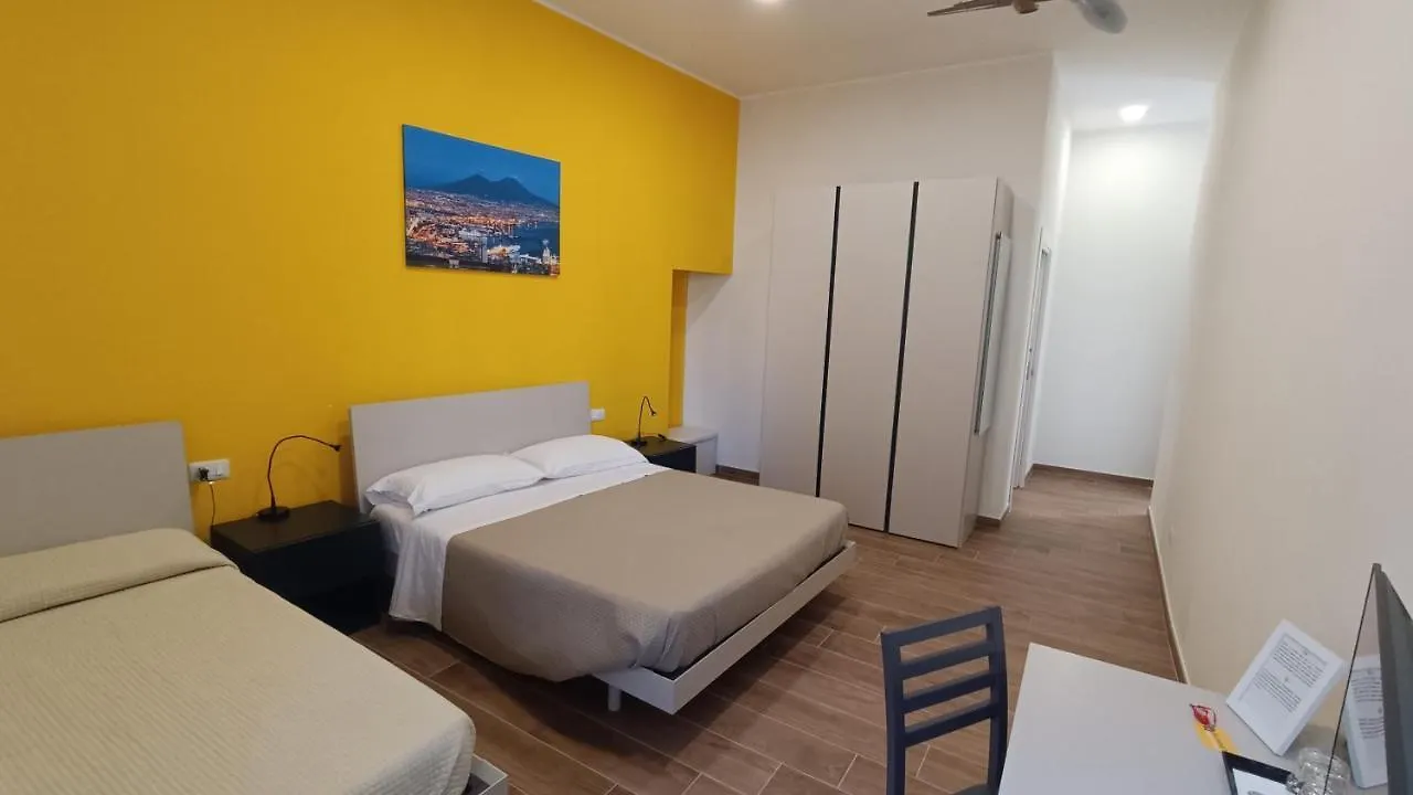 Appartement Terminal 1 Guest House Napels