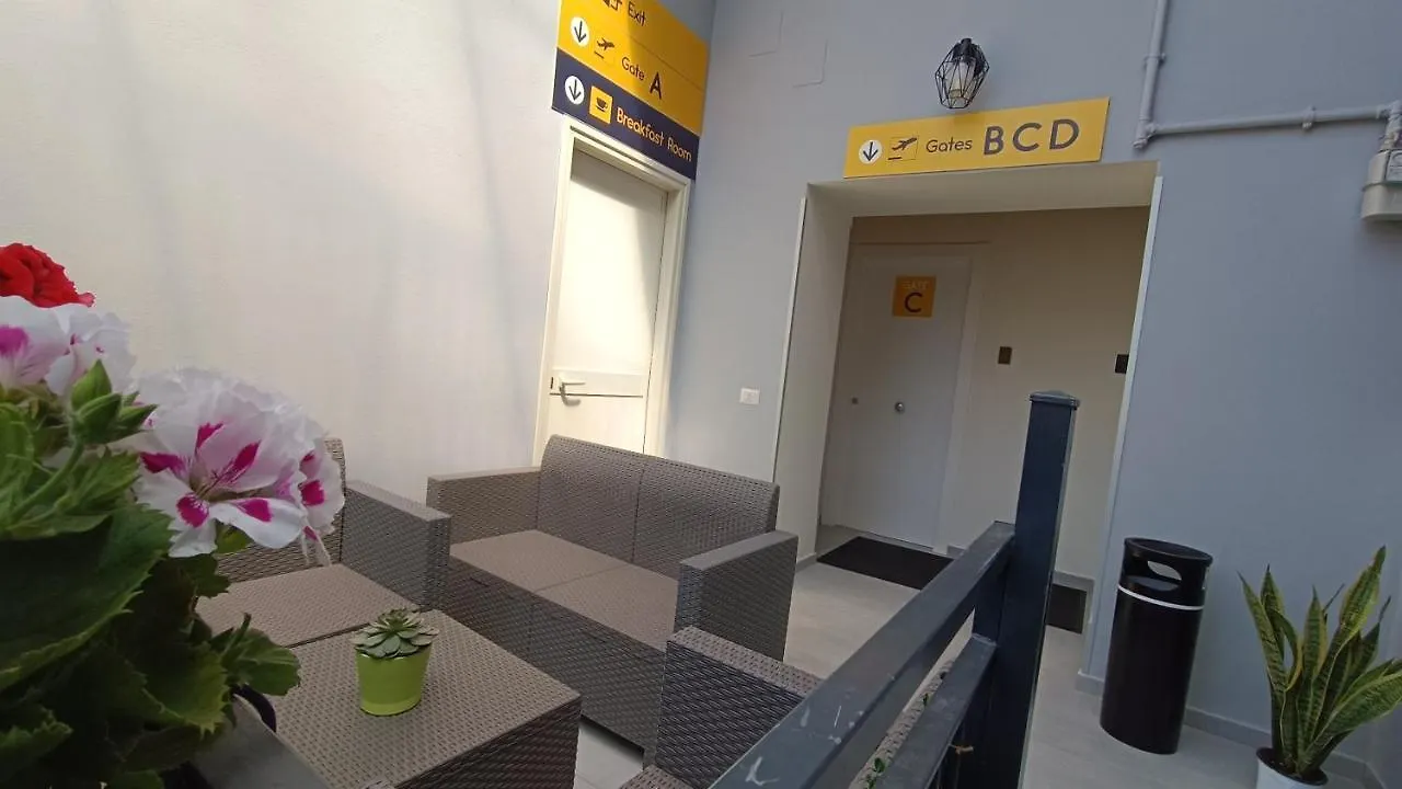 Terminal 1 Guest House Napels