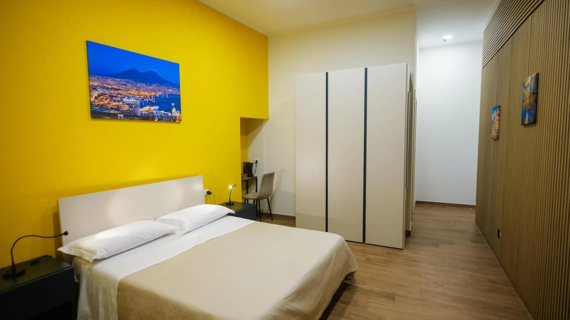 Terminal 1 Guest House Napels 0*,