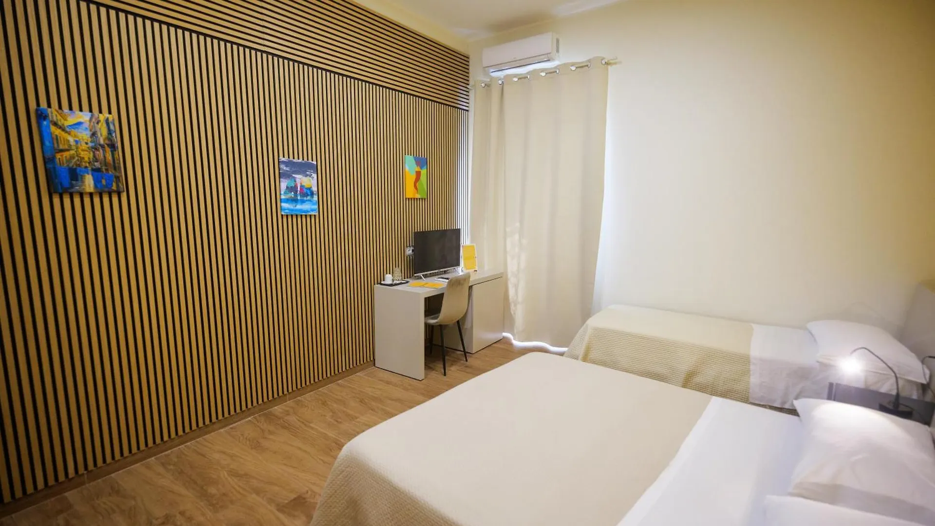 Appartement Terminal 1 Guest House Napels Italië
