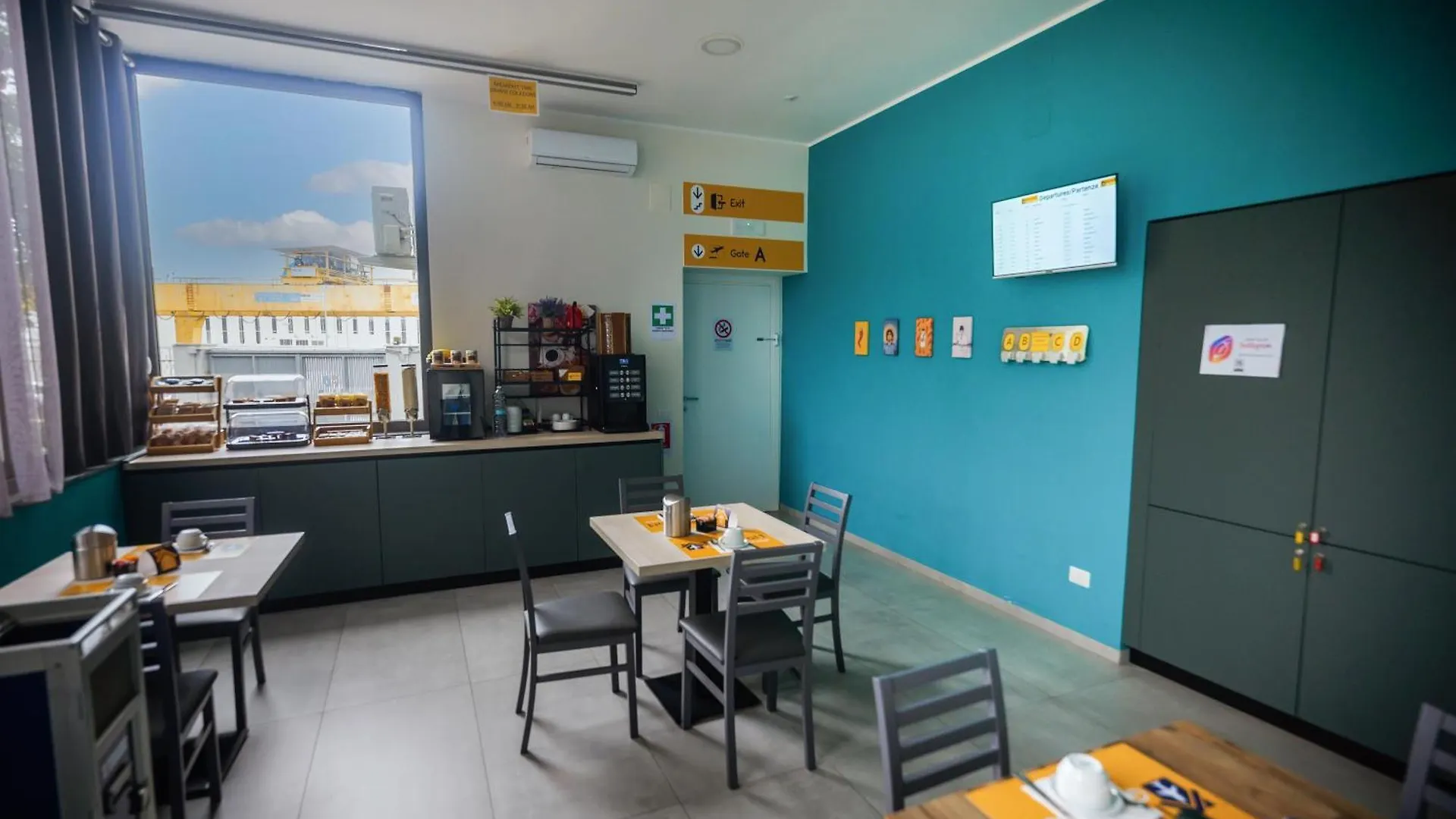 Terminal 1 Guest House Napels